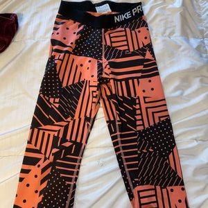 Cropped work out leggings